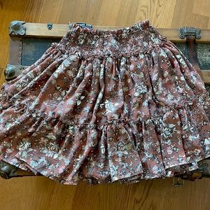 Skirt from A’lterd state size X ( xl) dusty pink with flowers and silver petals.